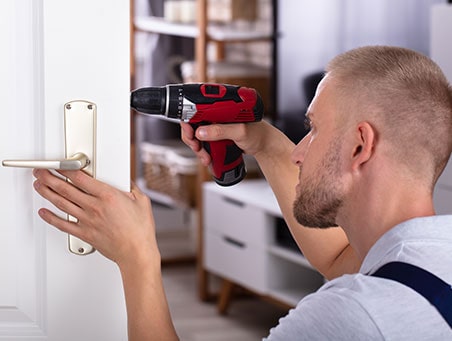 Монтаж замка